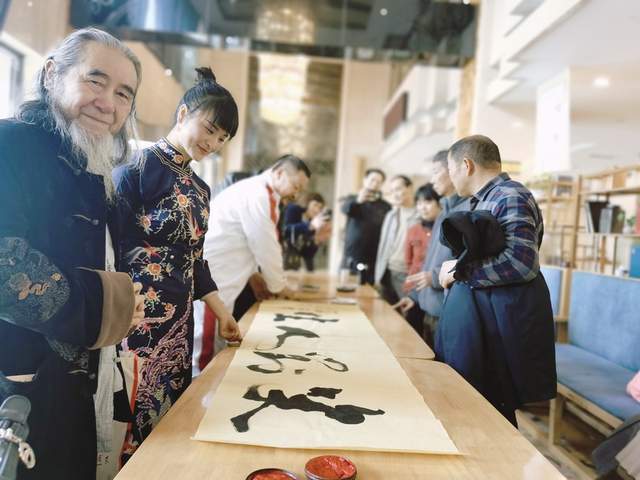 首屆一品天下三月三書畫藝術節隆重舉行，共促文化藝術交流